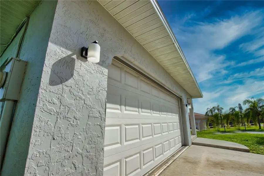 66 Oakland Hills Ct, Rotonda West, FL 33947 - Image #3