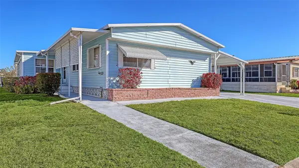 203 50th Avenue Plaza E, BRADENTON, FL 34203