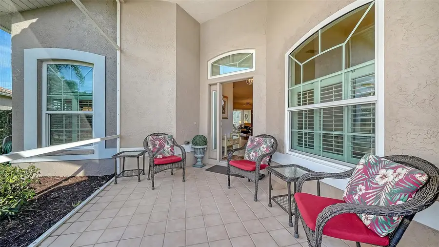 9429 Forest Hills Circle, Sarasota, FL 34238 - #2