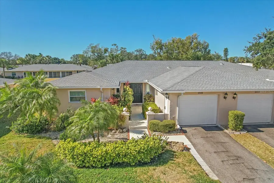 6948 W Country Club Drive N #V-81, Sarasota, FL 34243 - Image #3