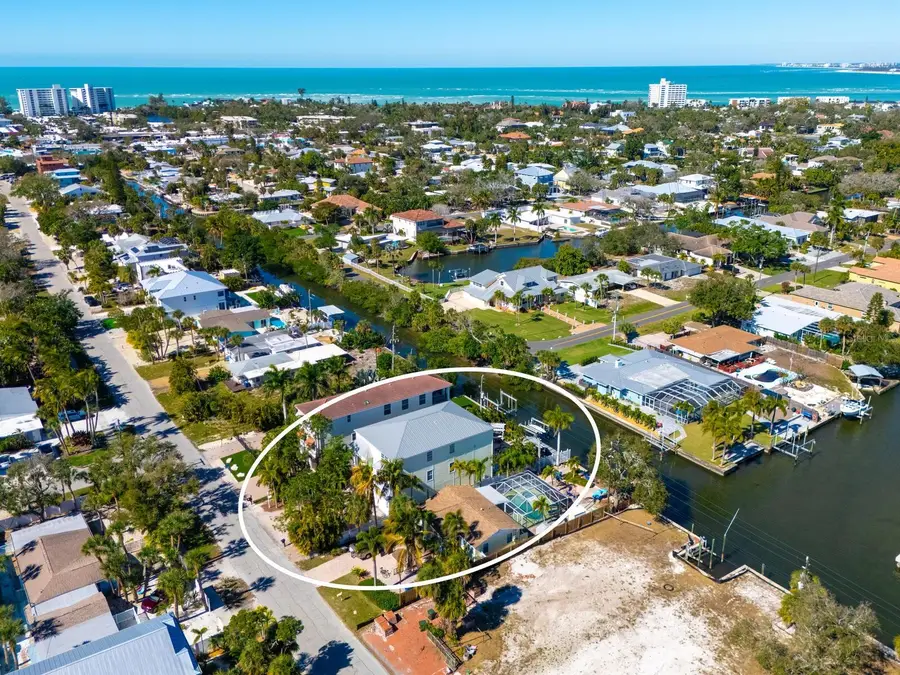 605 Avenida De Mayo, Sarasota, FL 34242 - Image #2