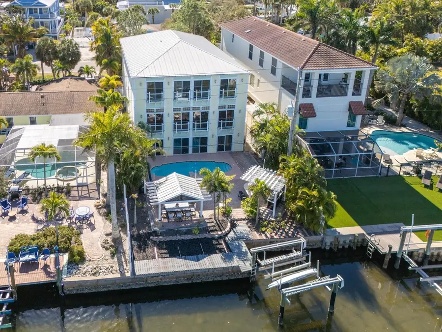 605 Avenida De Mayo, Sarasota, FL 34242 - Image #3