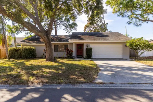 8457 Cypress Lake Circle, SARASOTA, FL 34243