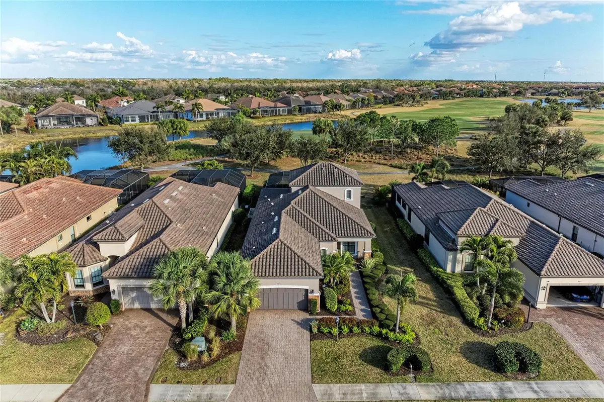 4921 Napoli Run, Lakewood Ranch, FL 34211 - #1