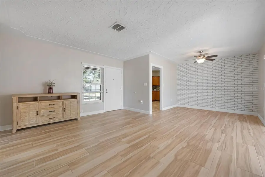 4213 Des Plaines Drive, Sarasota, FL 34233 - #3