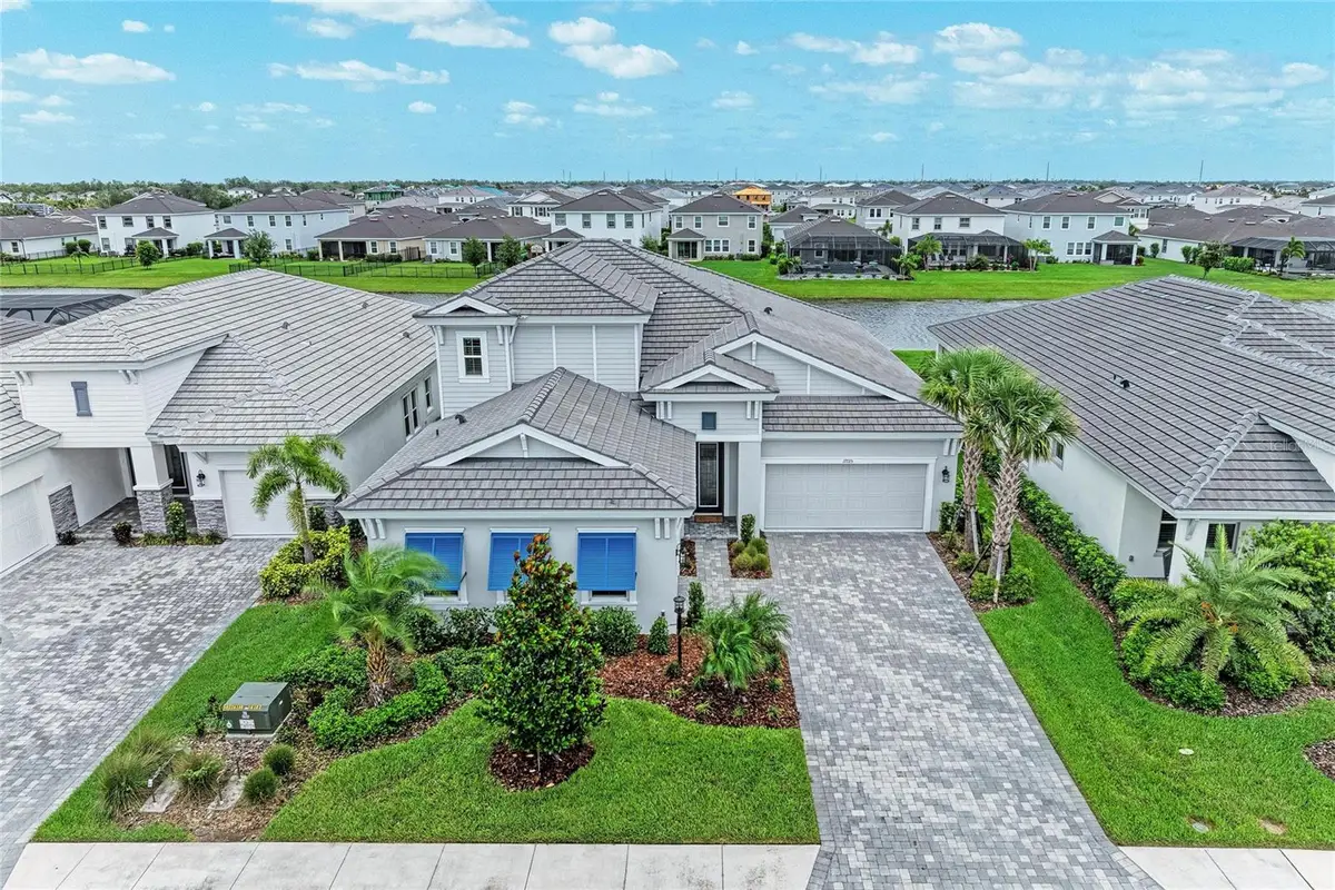 17725 Roost Place, Lakewood Ranch, FL 34211 - #1