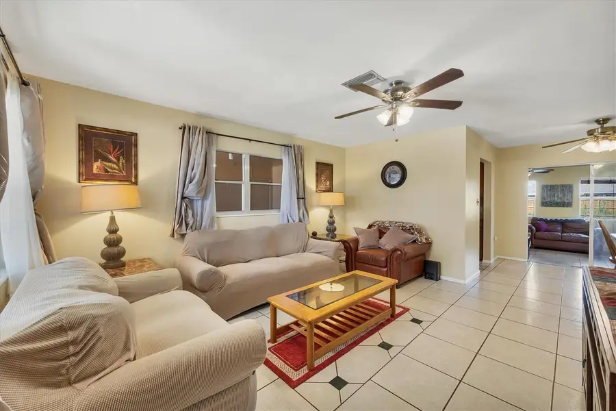 5135 Brookmeade Drive, Sarasota, FL 34232 - Image #3