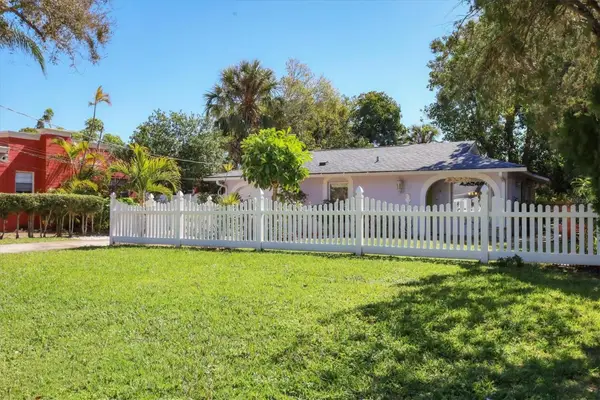 2213 19th Avenue W, BRADENTON, FL 34205