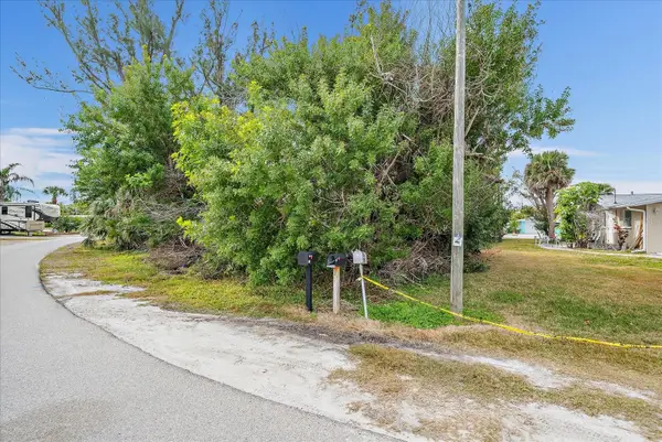 1140 Little Court, ENGLEWOOD, FL 34223