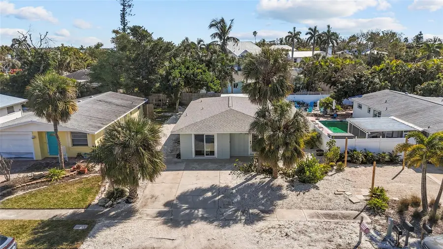 690 Fox Street, Longboat Key, FL 34228 - #2