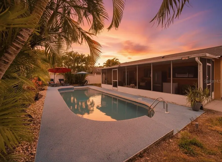 4105 Honolulu Drive, Sarasota, FL 34241 - #2