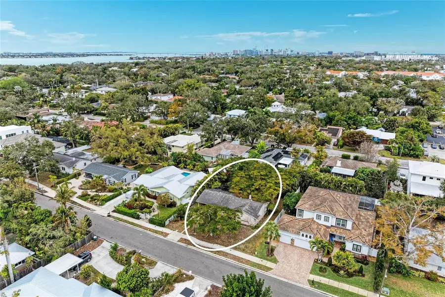 1925 Magnolia Street, Sarasota, FL 34239 - #2
