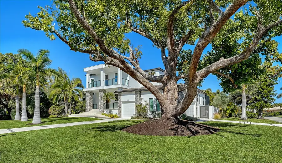 575 S Spoonbill Drive, Sarasota, FL 34236 - #2