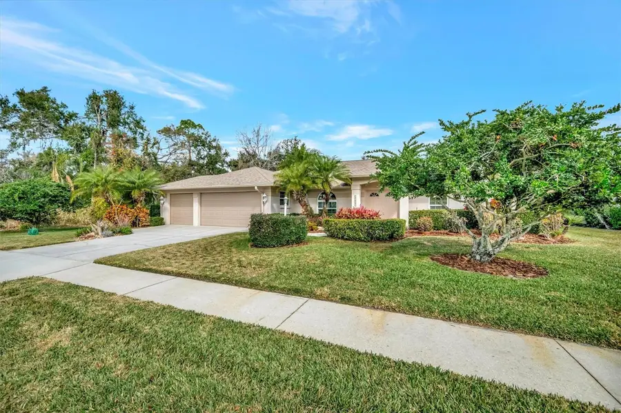 6183 Misty Oaks Drive, Sarasota, FL 34243 - #3
