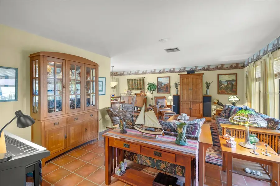 4049 Southwell Way, Sarasota, FL 34241 - #3