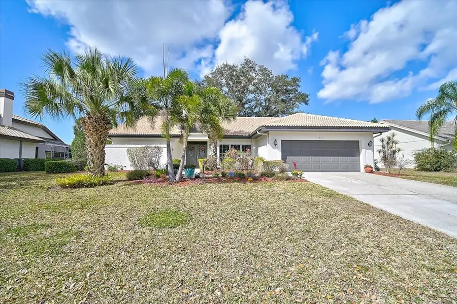 4427 Highland Oaks Circle, Sarasota, FL 34235 - #2