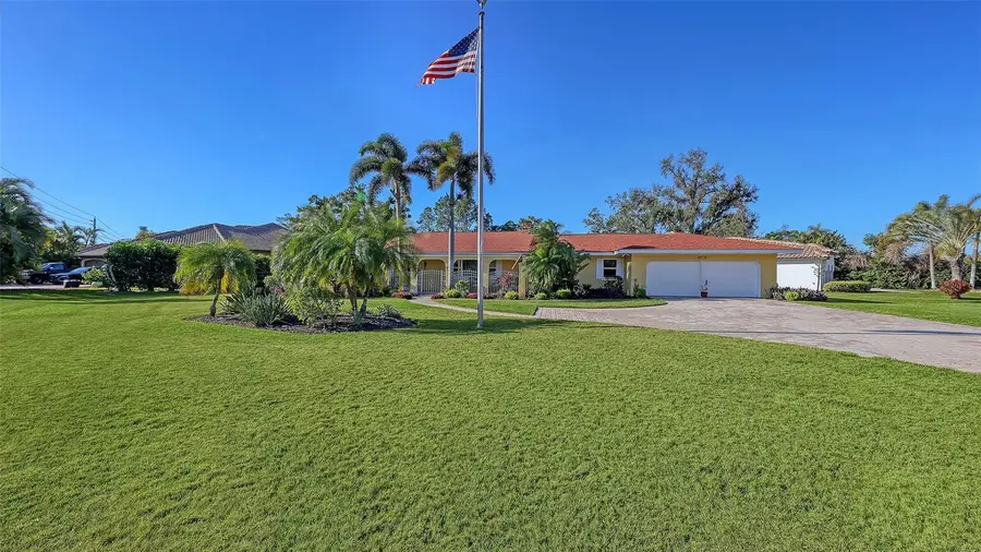 844 Magellan Drive, Sarasota, FL 34243 - #2