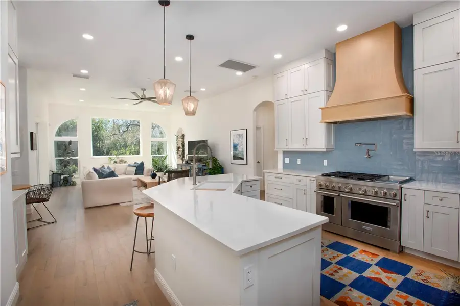 4586 S Del Sol Boulevard, Sarasota, FL 34243 - #2