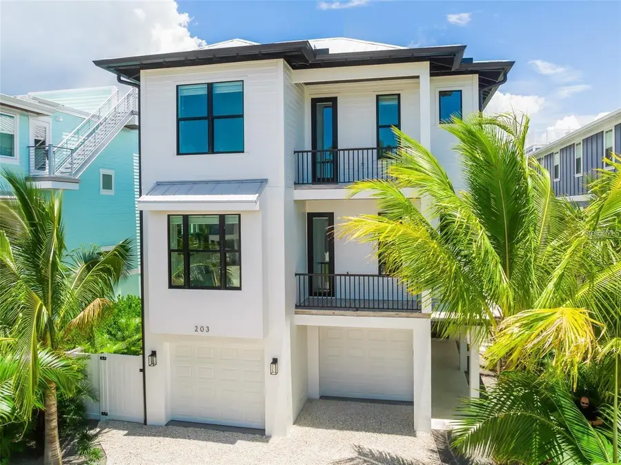 203 Bay Drive N, Bradenton Beach, FL 34217 - #3
