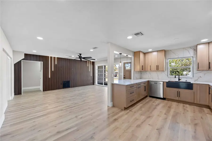 2770 Wood Street, Sarasota, FL 34237 - #3