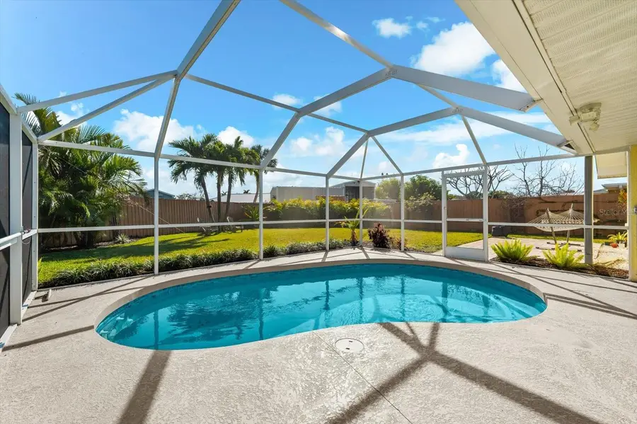 5723 1st Avenue Drive W, Bradenton, FL 34209 - #3