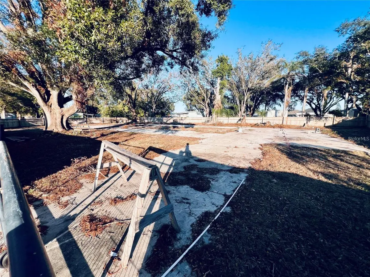 102-104 Domino Drive S, Ruskin, FL 33570 - #1