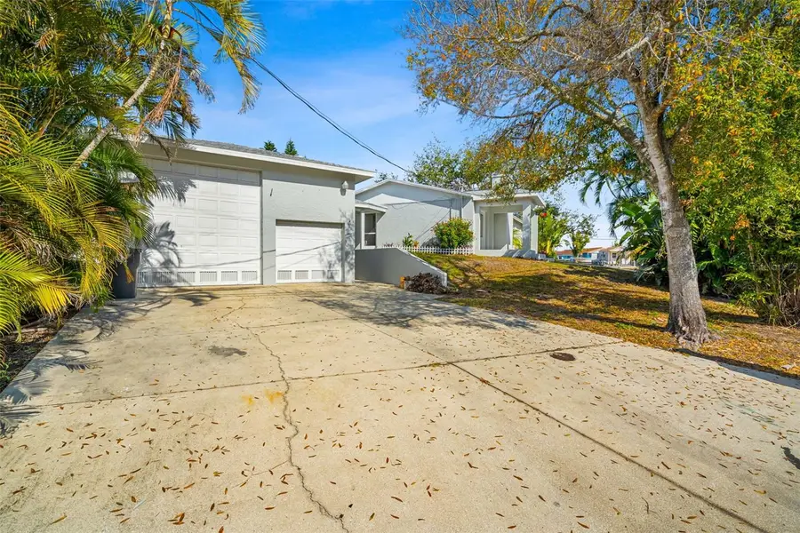 4819 Palmetto Point Drive, Palmetto, FL 34221 - #3