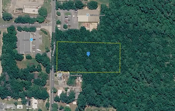 423 Brookmeade Drive, CRESTVIEW, FL 32539