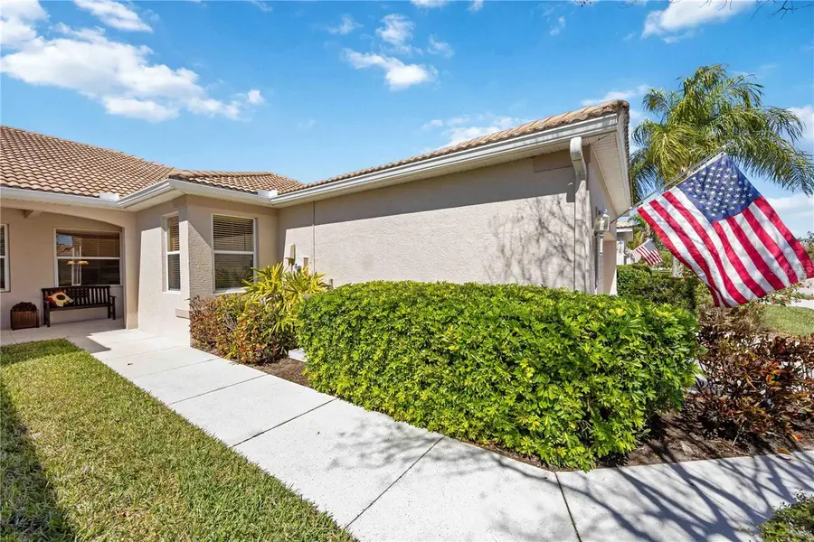 4040 Cascade Falls Drive, Sarasota, FL 34243 - #3