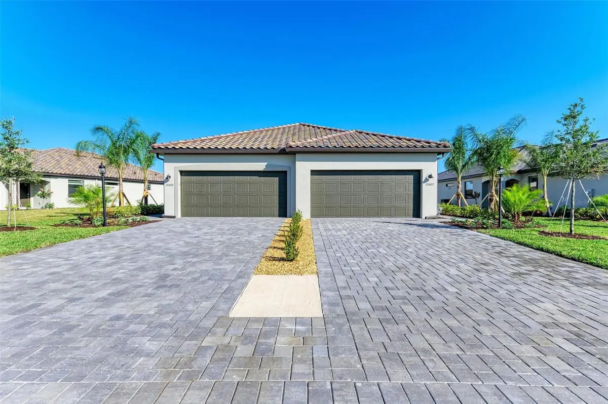 15507 Sunny Day Dr, Bradenton, FL 34211 - #1