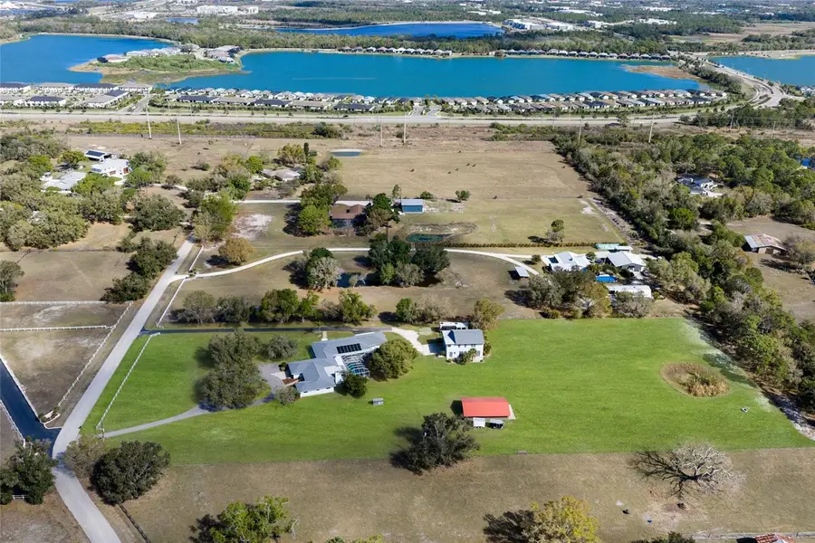 1516 Fox Creek Drive, Sarasota, FL 34240 - #3