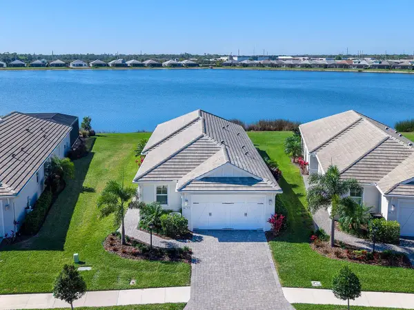 913 Crosswind Avenue, SARASOTA, FL 34240