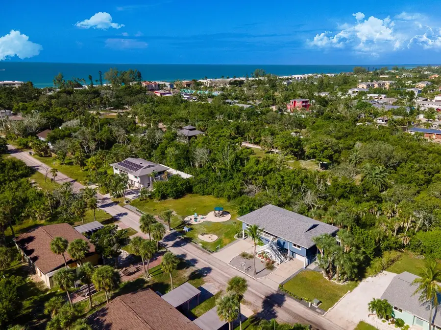 681 Gulf Bay Road, Longboat Key, FL 34228 - #2