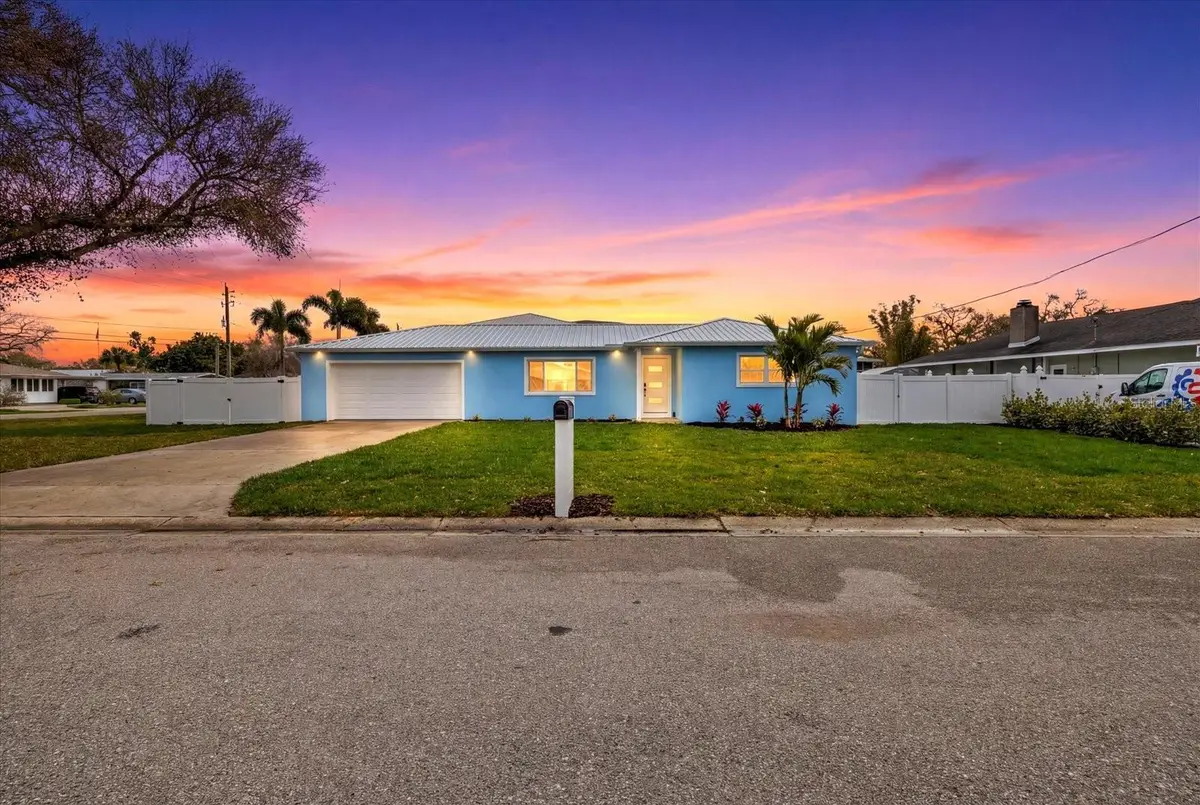 912 21st Avenue W, Palmetto, FL 34221 - #1