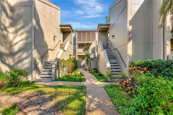 211 Woodland Drive #211, OSPREY, FL 34229