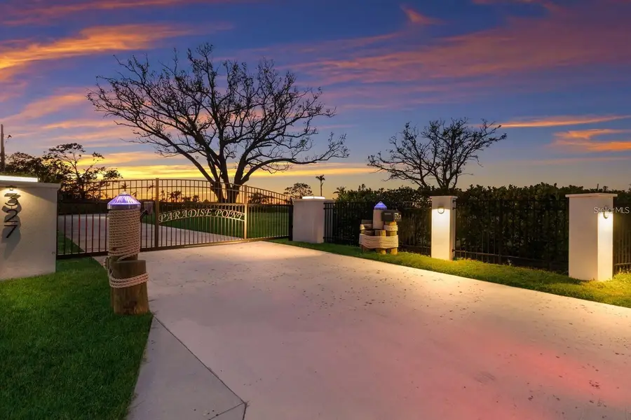 208 22nd Street Court Ne, Bradenton, FL 34208 - #2