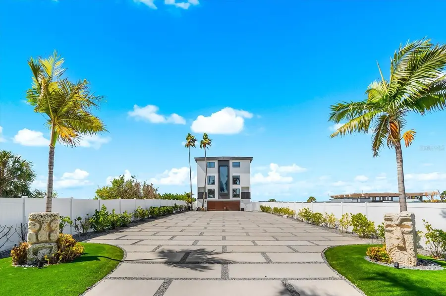 811 N Shore Drive, Anna Maria, FL 34216 - #3