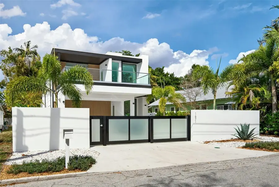 1671 Arlington Street, Sarasota, FL 34239 - #3