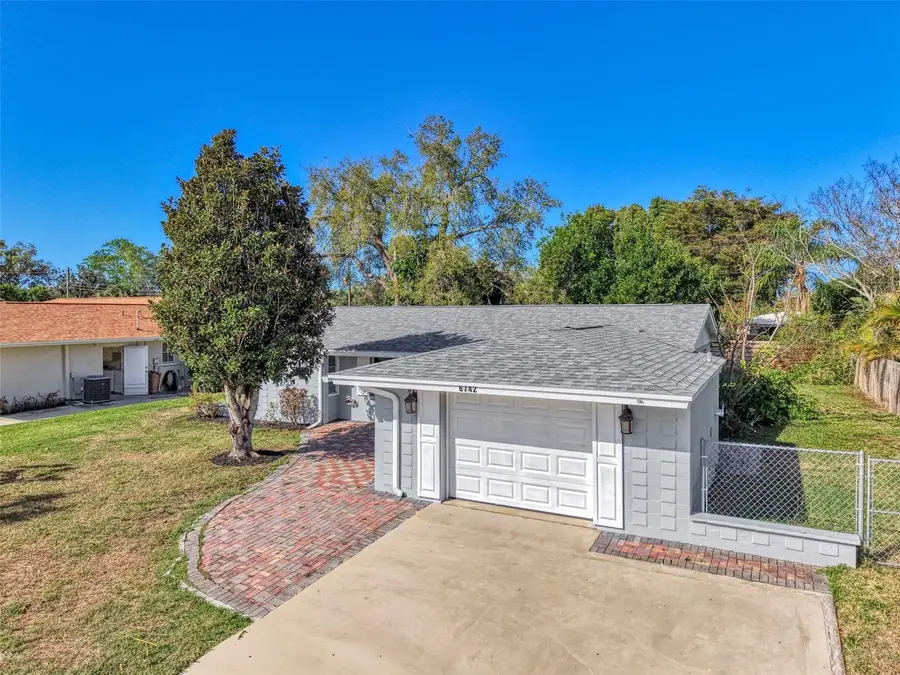 6742 Bowline Drive, Sarasota, FL 34231 - #3