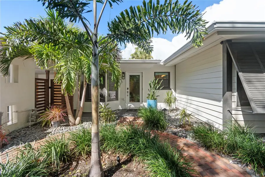 157 Garden Lane, Sarasota, FL 34242 - #3
