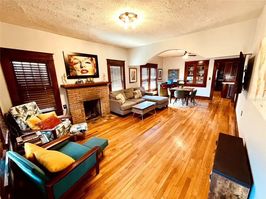 206 W Haya Street, Tampa, FL 33603 - #3