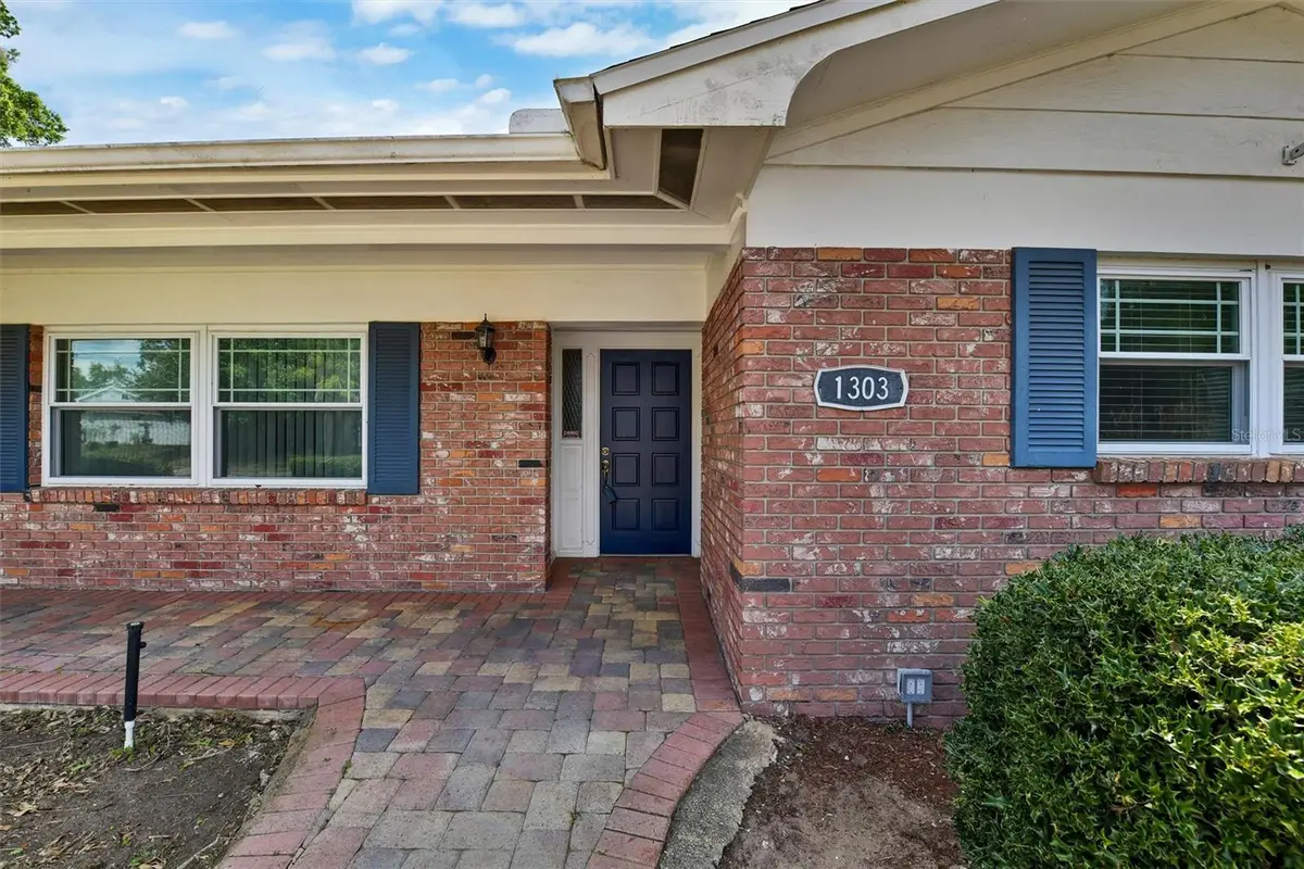 1303 Brantwood Drive, Valrico, FL 33594 - #1