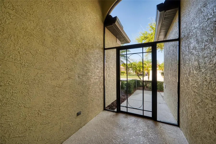 8142 Stirling Falls Circle, Sarasota, FL 34243 - #3