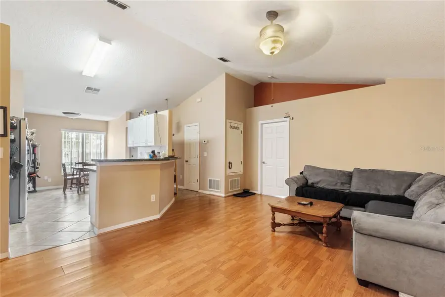 646 Park Valley Circle, Minneola, FL 34715 - #2