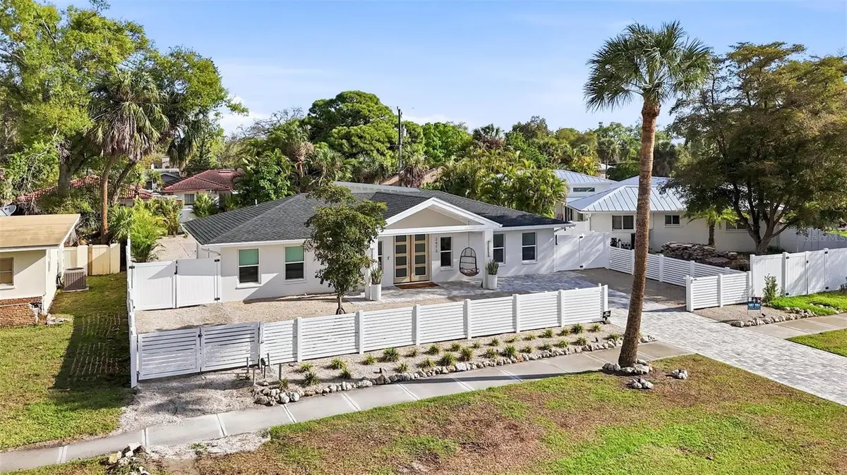 2473 Ringling Boulevard, Sarasota, FL 34237 - #1
