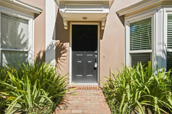 301 S Bungalow Park Avenue #C, TAMPA, FL 33609