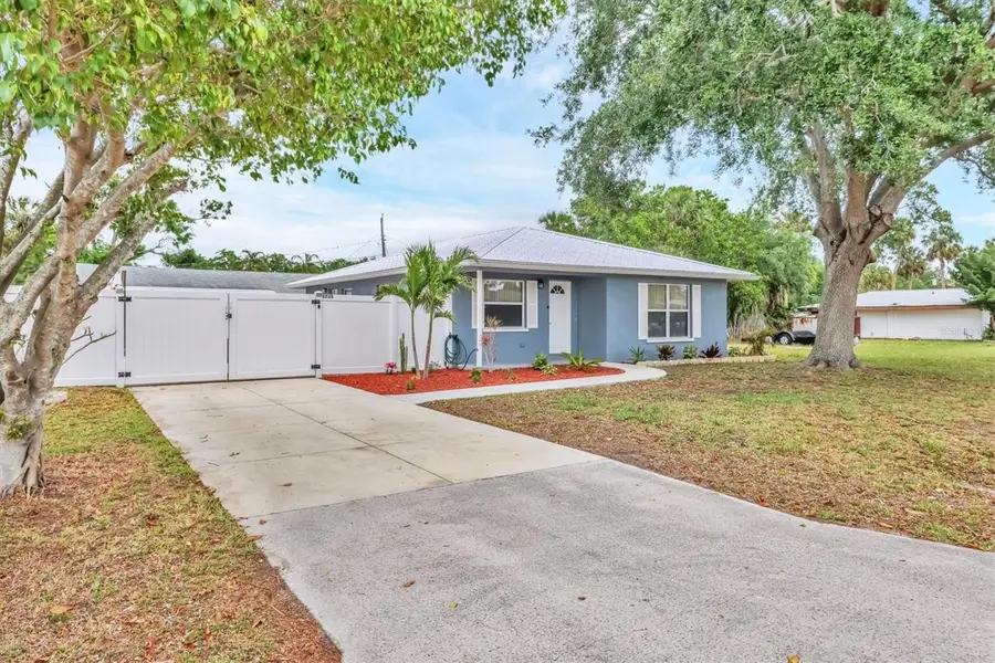2715 52nd Avenue Terrace W, Bradenton, FL 34207 - #2