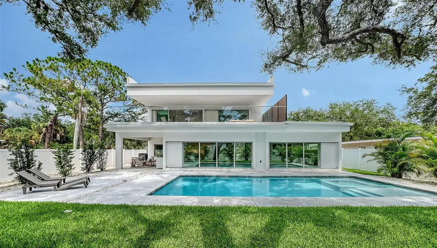 2050 Euclid Terrace, Sarasota, FL 34239 - #3