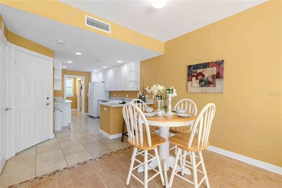 1430 Burgos Drive, Sarasota, FL 34238 - #3