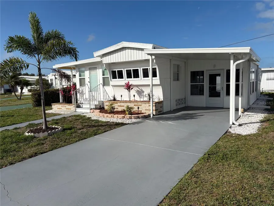 5001 Oakland Hills Avenue, Sarasota, FL 34234 - #3